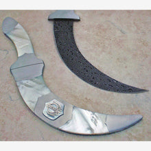 Load image into Gallery viewer, Stylized Very Curved Kirpan
