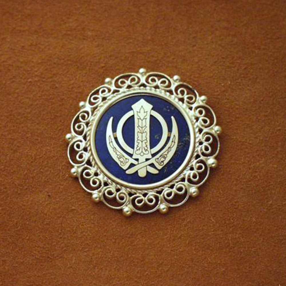 Gold filigree Khanda pin pendant