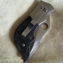 Load image into Gallery viewer, Tactical folding knife
